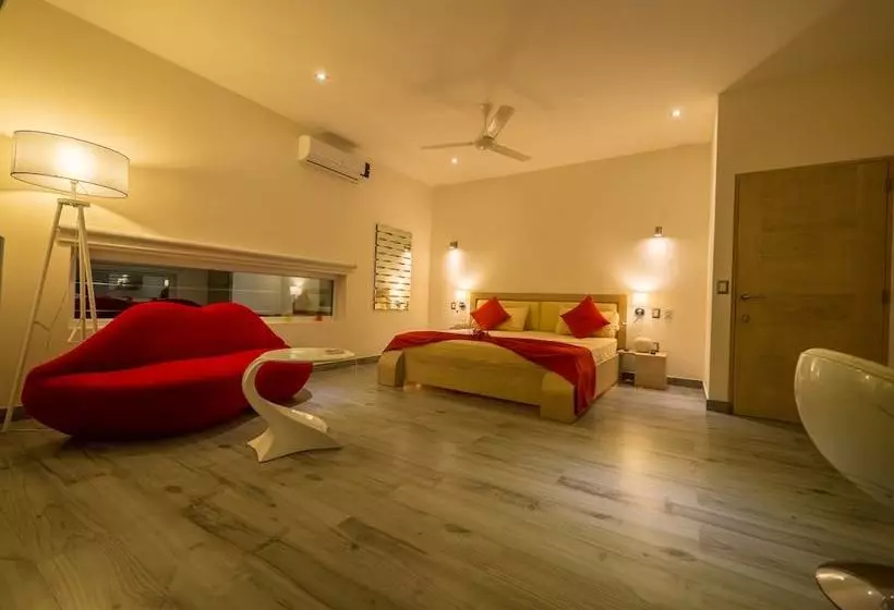 Villa Panaema