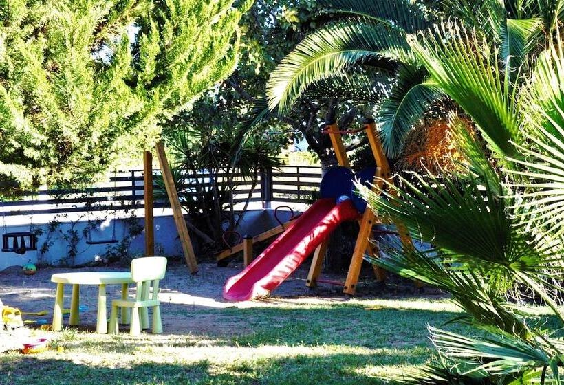 Alexanika Apartments