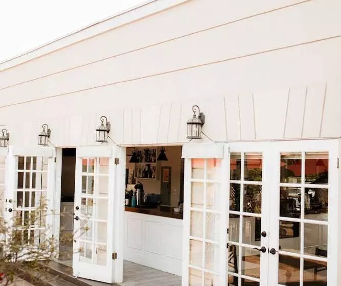 تختخواب و صبحانه La Villa De Adelina