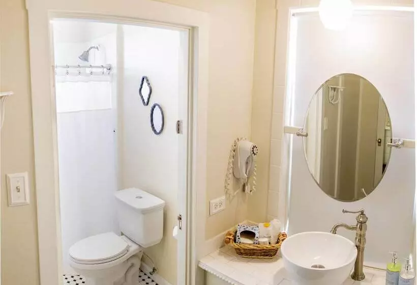 تختخواب و صبحانه La Villa De Adelina