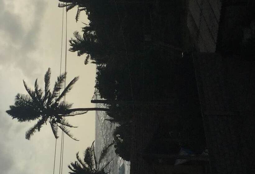 Bed and Breakfast White Baby Beach Rest