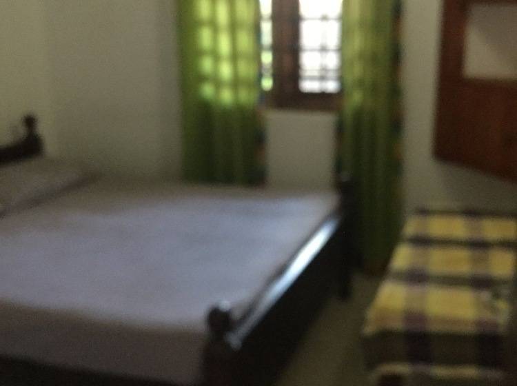 Bed and Breakfast White Baby Beach Rest