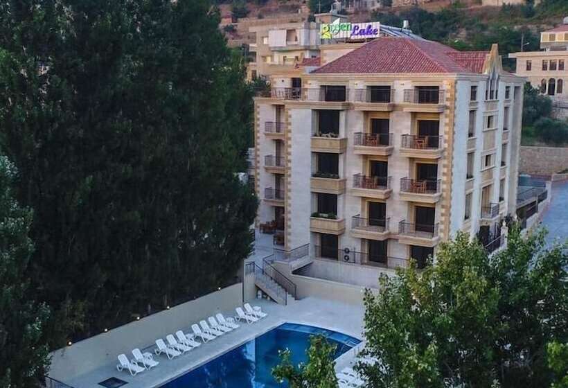 Green Lake Hotel   Jezzine