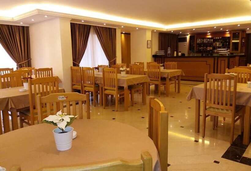 Green Lake Hotel   Jezzine