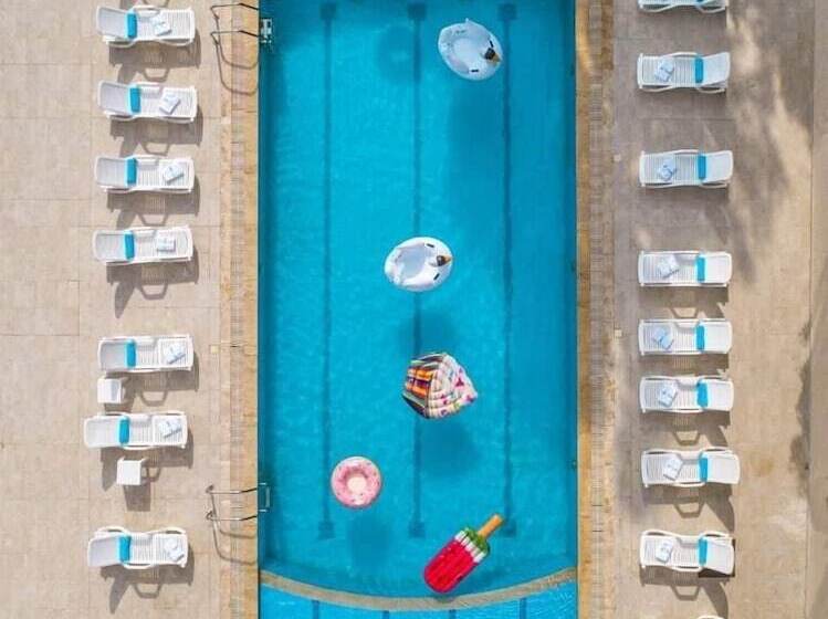 Green Lake Hotel   Jezzine