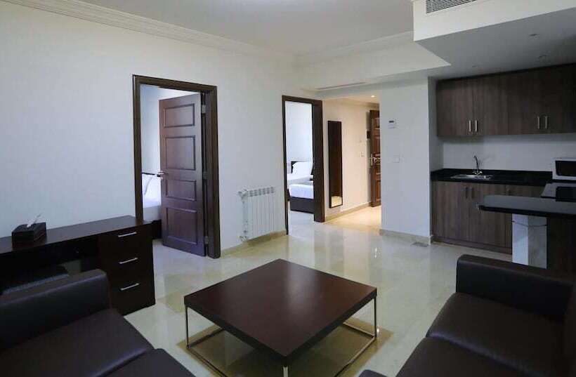 Green Lake Hotel   Jezzine