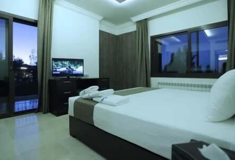 Green Lake Hotel   Jezzine