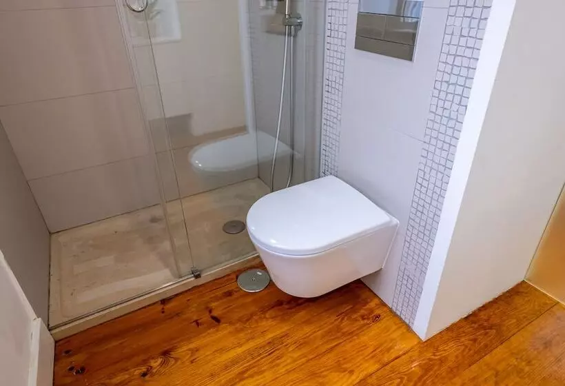 Hola Lisbon Suites