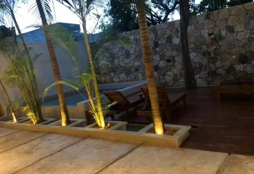 هتل Casa Bamboo