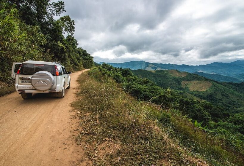 Отель Muang La Lodge