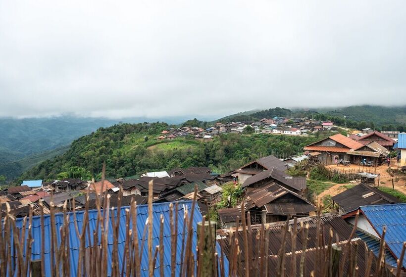 Отель Muang La Lodge