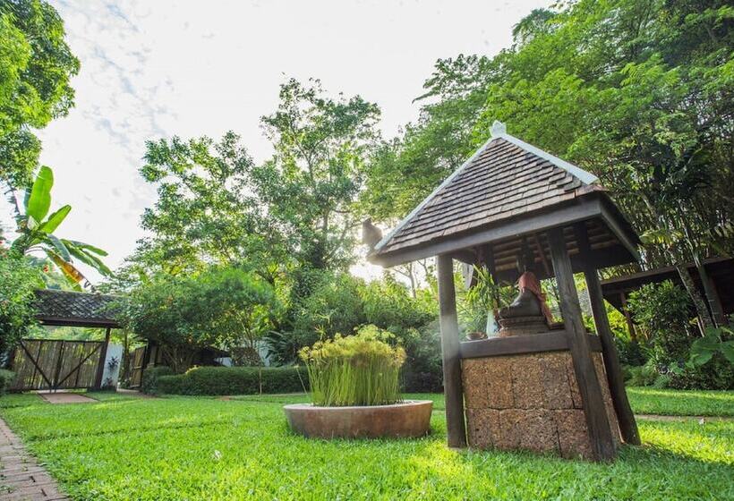 Отель Muang La Lodge