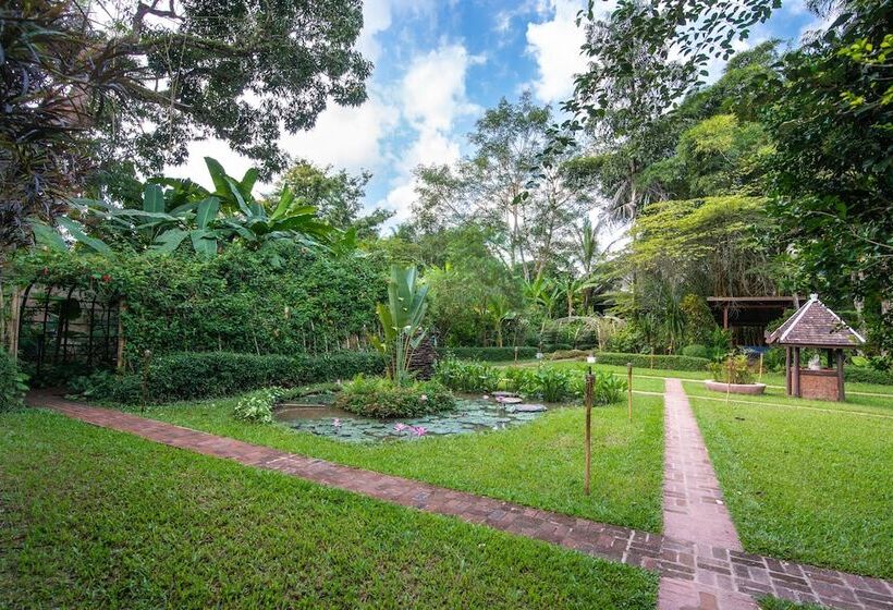 Отель Muang La Lodge