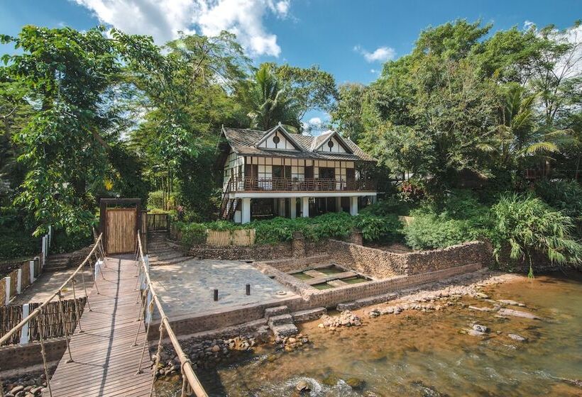 Отель Muang La Lodge