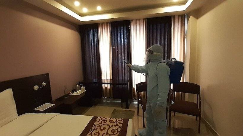 هتل Vijay Paradise