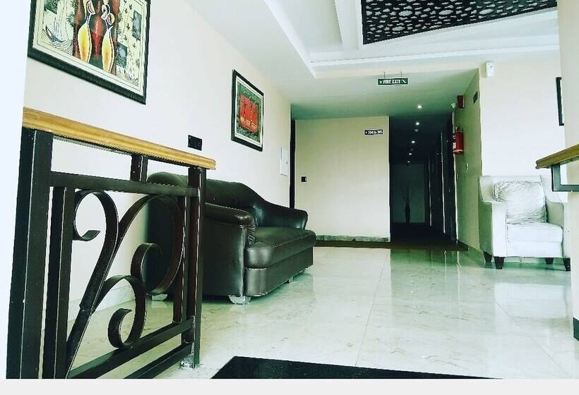 هتل Vijay Paradise