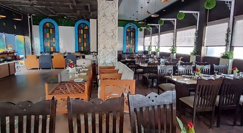 هتل Vijay Paradise