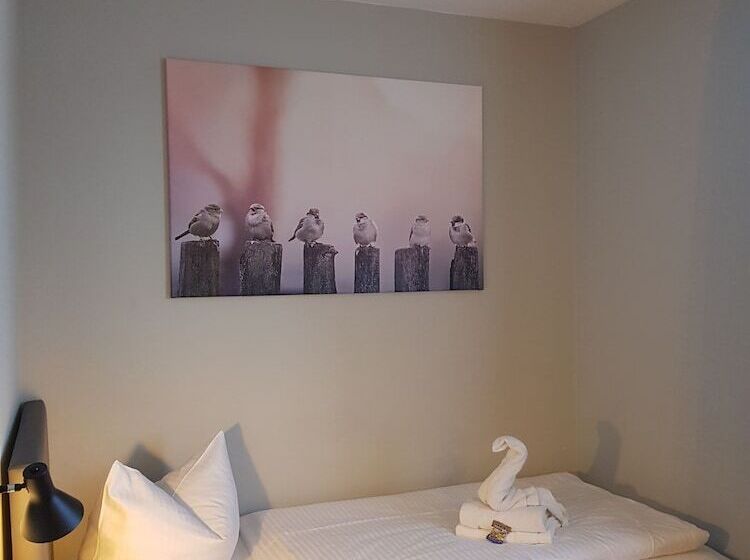 פנסיון Novitel Pliening