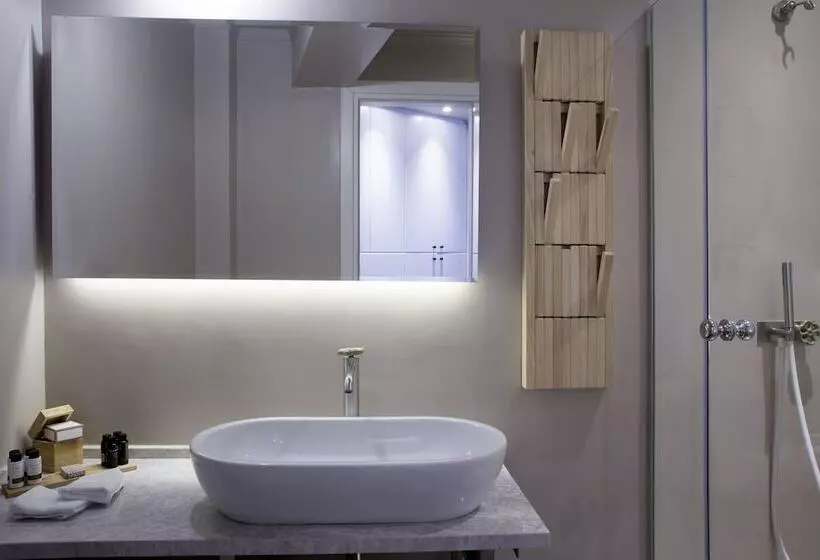 Majatalo Apollon Library Suites