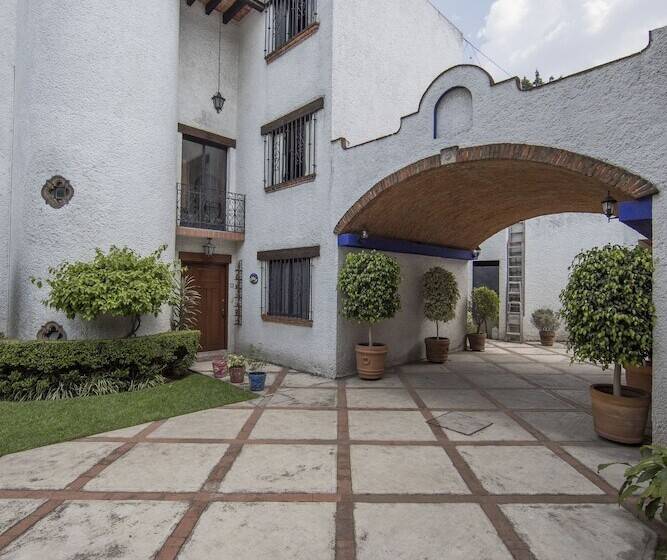 پانسیون Casa Ayvar