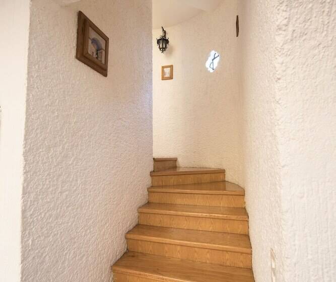 پانسیون Casa Ayvar