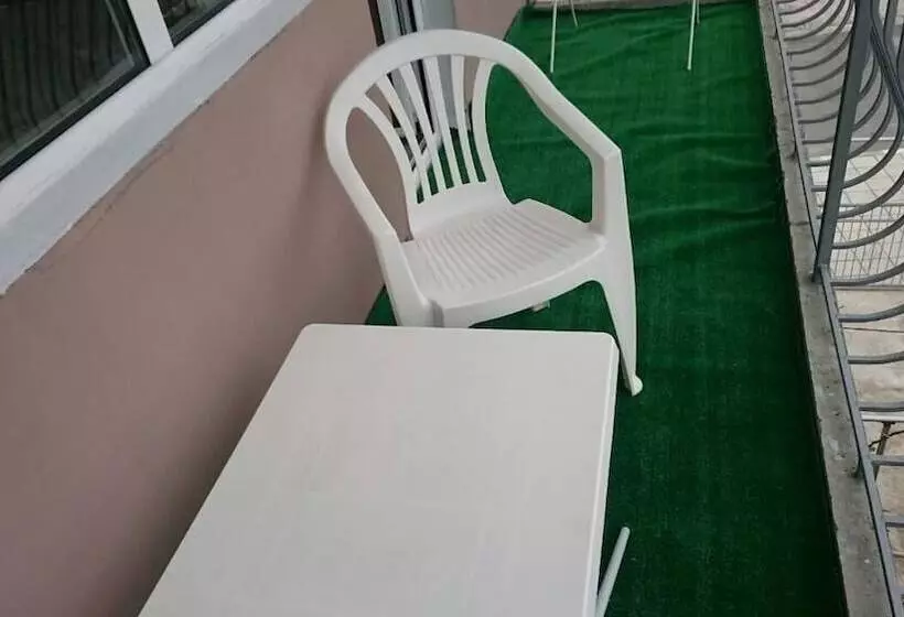 Majatalo Guest House Angelina