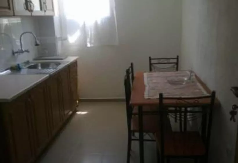 Majatalo Guest House Angelina