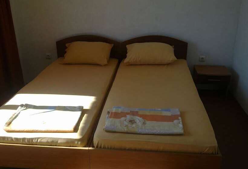 بنسيون Guest House Angelina