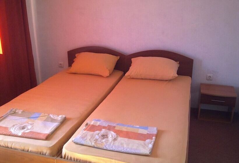 بنسيون Guest House Angelina