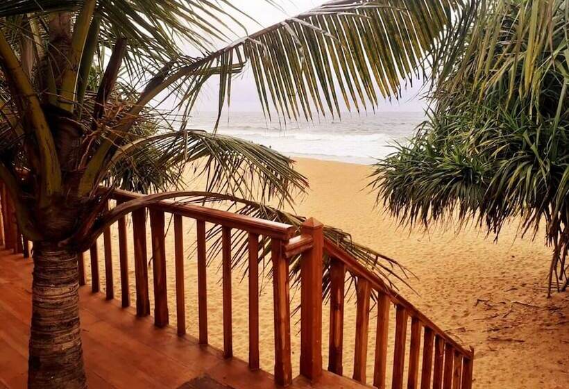 Pensionat Sri Lanka Beach House Hotel And Spa