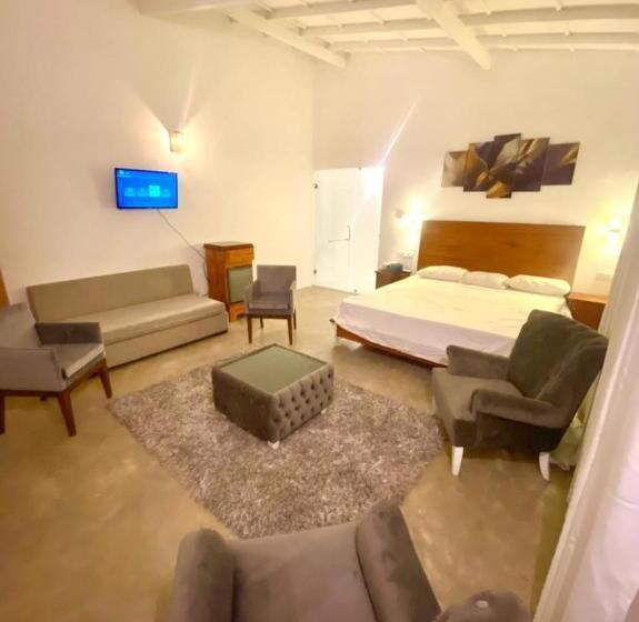 Pensionat Sri Lanka Beach House Hotel And Spa