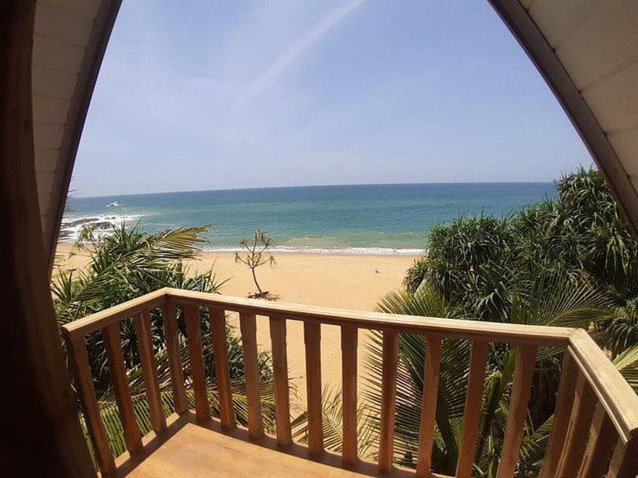 Pensionat Sri Lanka Beach House Hotel And Spa