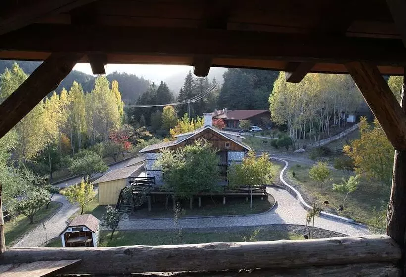 Vasilikia Mountain Farm & Retreat