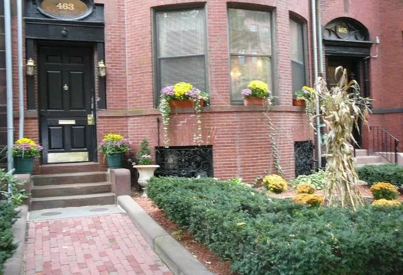 Отель 463 Beacon Street Guest House
