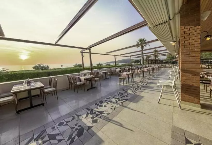 Отель Kustur Club Holiday Village  All Inclusive