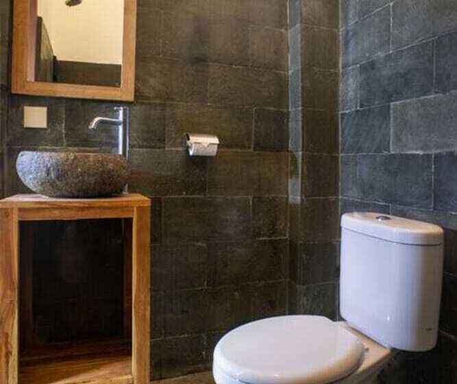 Draper Startup House For Entrepreneurs   Hostel