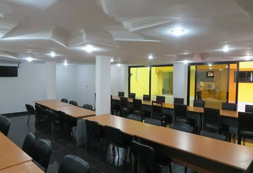 هتل Golden Hôtel