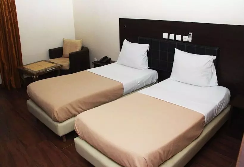 هتل Golden Hôtel