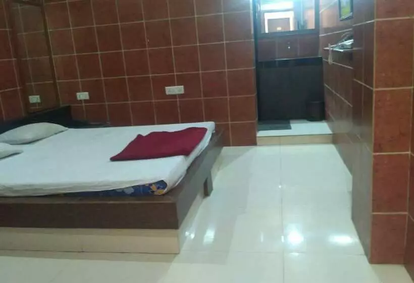 ホテル Govinda Lodge