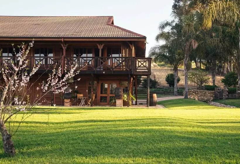 ホテル The Log Cabin Lodge