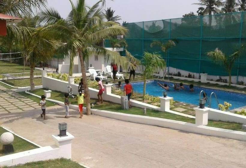 فندق Varuna Inn Banquets & Resort