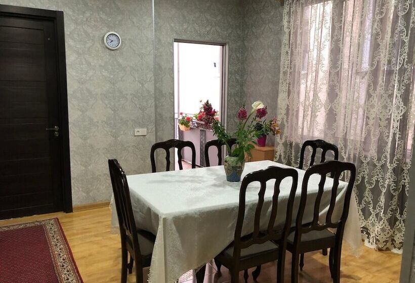 پانسیون Tasunia