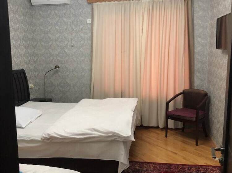 پانسیون Tasunia