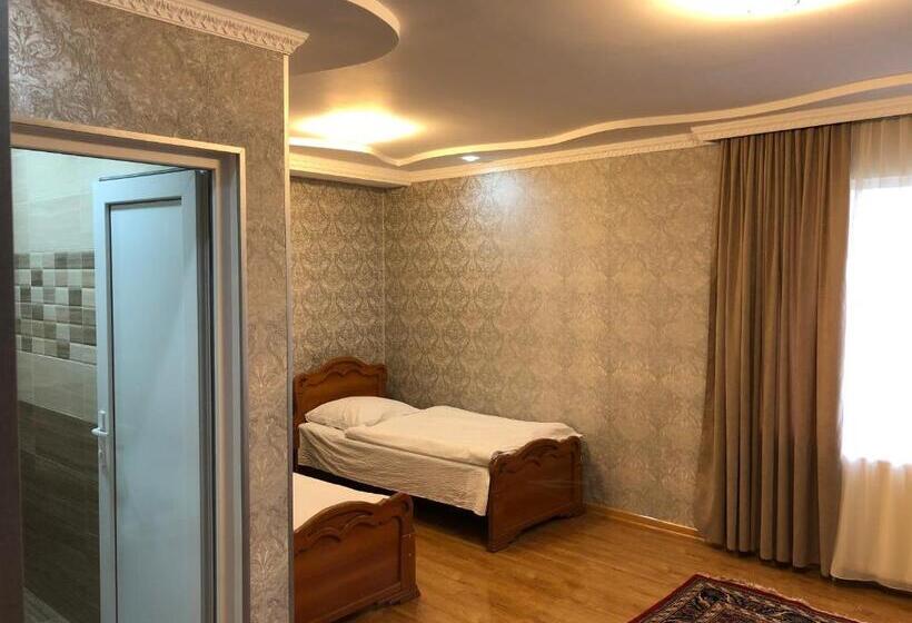 پانسیون Tasunia