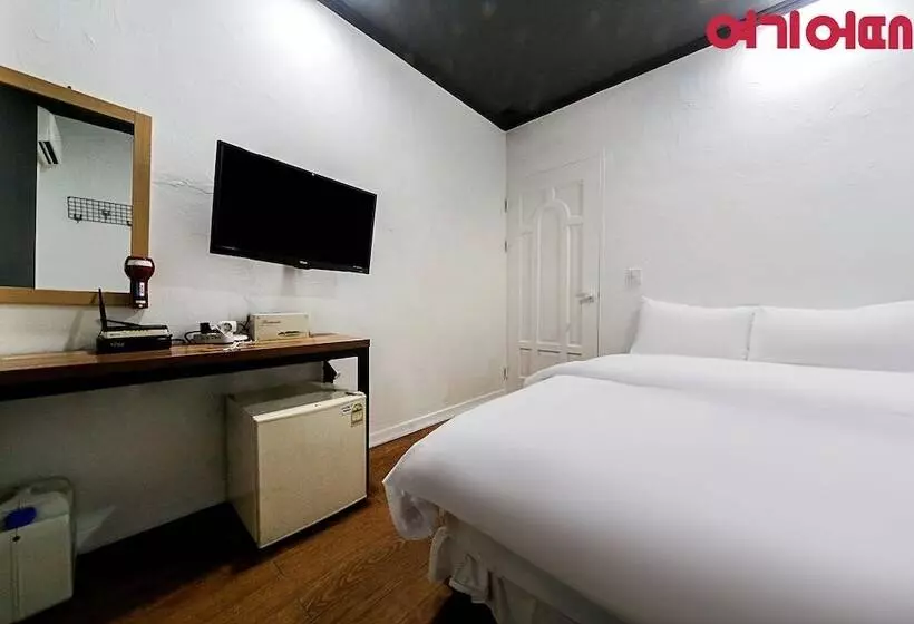 Ace Motel