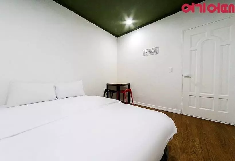 Ace Motel
