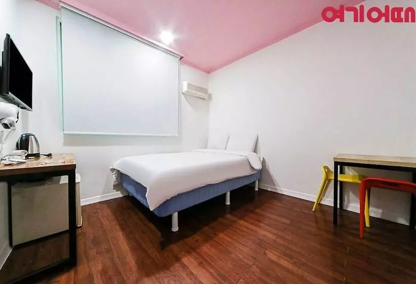 Ace Motel