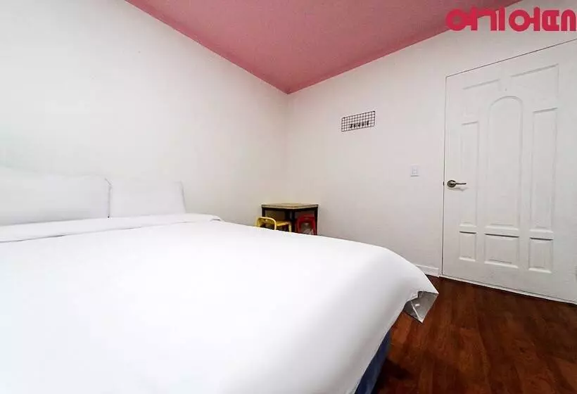 Ace Motel
