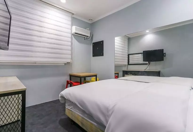 Ace Motel
