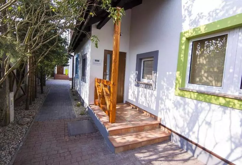 Aamiaismajoitus (B&B) Baltycka44 Rooms & Apartments